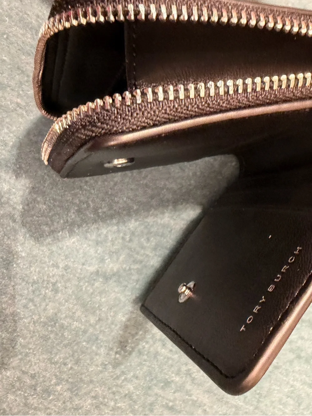 Tory Burch black patten Compact Wallet Thea smooth new with tag